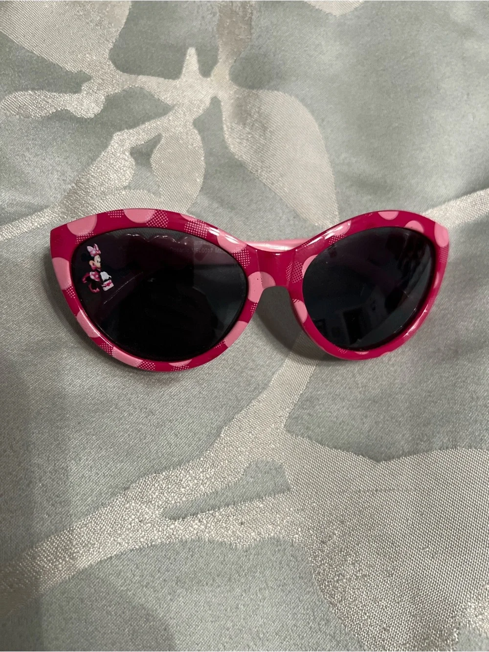 Minnie Mouse Pink Polka Dot Cat-Eye Sunglasses